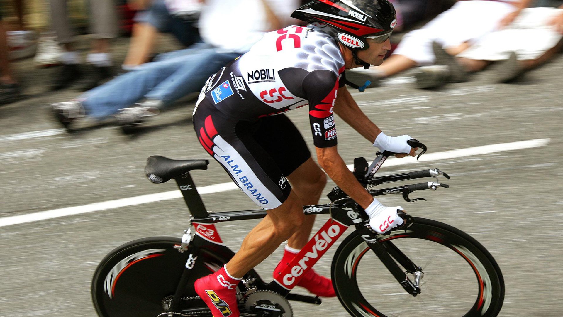 伊布爆发，罗马提前终结悬念，当威尔士的童话在现实面前褪色